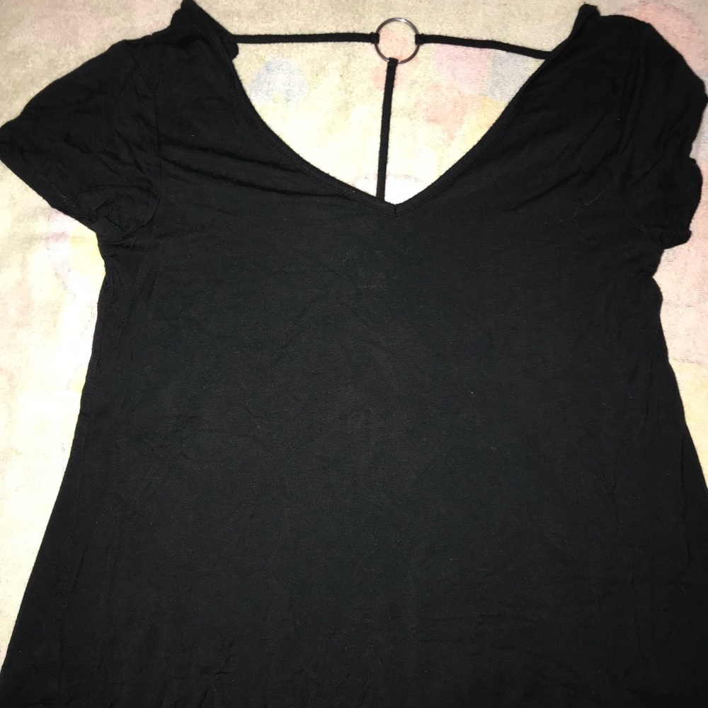 flowy open back v-neck tshirt